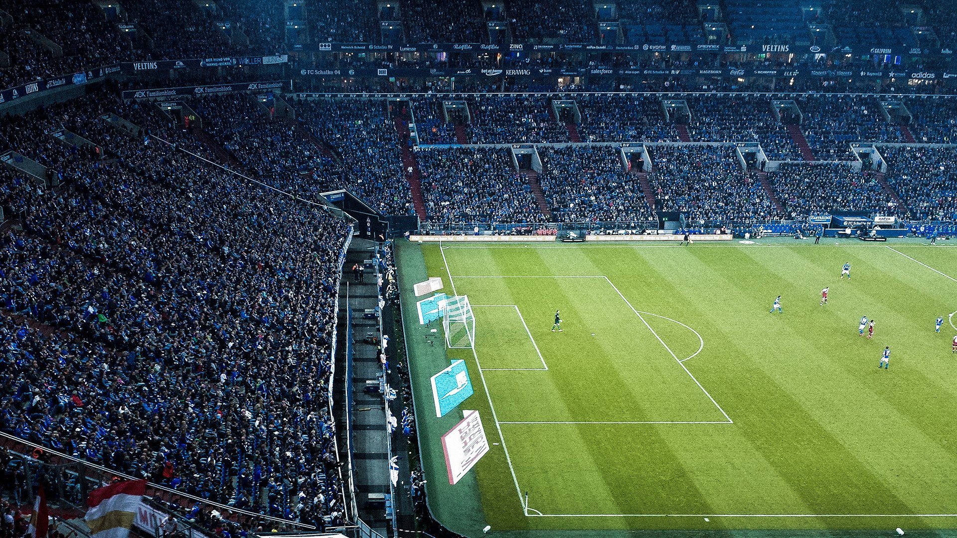 欧洲杯战术变革:变化多端引领新潮流!,欧洲杯技术分析